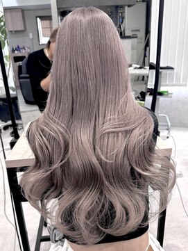 ロウル 渋谷(LOWRL) グレージュ/ブリーチ