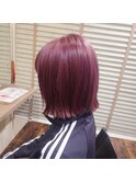 くすみピンク×切りっぱなしボブ