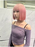 ペールピンク　ボブスタイル