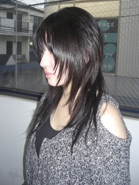 カート バイ デコ(Kurt by DECO) 【kanami】ロングのシャギーレイヤー♪