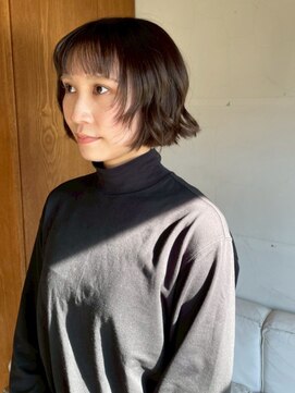 タヴィ(Tavi) ボブレイヤー/ニュアンスパーマ/顔周りレイヤー/似合わせカット