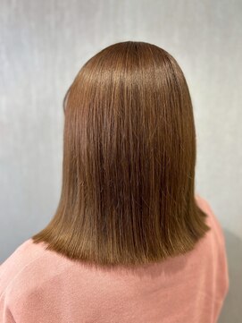 シャトン(chaton) 切りっぱなしボブ/外ハネ