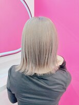 ロサ ファイブヘアー(Rosa..5Hair)&nbsp;複雑履歴から1ブリーチ！シルバーベージュ！