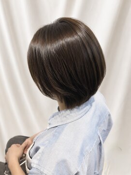 ココカラヘアー ニコ(cococara hair nico) ショートボブ/透明感オリーブグレージュ
