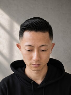 ヒロギンザ 難波店(HIRO GINZA) サイドパート×フェードスタイル