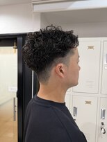 ウタシロイロ(uta shiroiro)&nbsp;メンズパーマ
