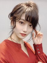 《Agu hair》セピアベージュが映えるルーズダウンヘア