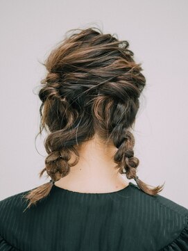 美容室クローバー 新小岩店(clover) ルーズなねじり編み込みツインテール【新小岩】