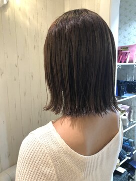 ラ ブランシュ 大宮(La Blanche) ボブ/カーキグレージュ/大人かわいい/フェザーバング/大宮