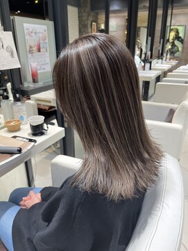 ゼンコー キチジョウジ シェール(ZENKO KICHIJOJI chere) 立体感バレイヤージュ/くすみベージュ/白髪ぼかし