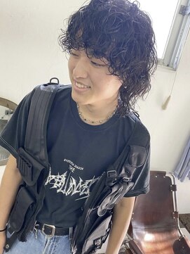 キュエ(qiie) ハイライト/波巻き/マッシュパーマ/ウルフ/インナーグレージュ