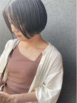 ヘアメイクエシェル 小松店(Hair Make e‐shell)の写真/お客様一人一人の骨格に合わせた美フォルム…♪高いカット技術で、雰囲気を変えてくれる《e‐shell》