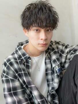 ユウ 渋谷(U) アッシュブラック/束感マッシュパーマ/刈り上げ/ツーブロック