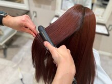 《Dr.Heat-ドクターヒート-》アイロンで熱処理！トリートメントを定着させていきます！