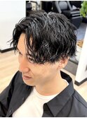 ツイストスパイラルパーマツイストパーマセンターパートマッシュ