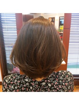 ヘアモーヴ チャンプス 南流山店 ゆるふわボブ