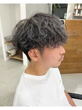 アイズ ヘアー メイク(I's hair make) シャドウパーマ×シルバーハイライト