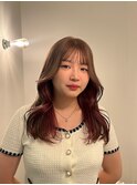 ベージュカラー×インナーピンクで淡女子カラー