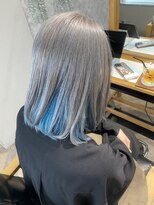 マーレ(MARLE./)&nbsp;シルバー×水色　涼し気インナーカラー