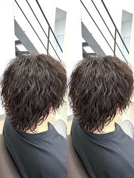 エヌ(Nn)の写真/毎日のスタイリングがもっと楽に！トレンドをおさえたメンズパーマで、ワンランク上のお洒落を実現。