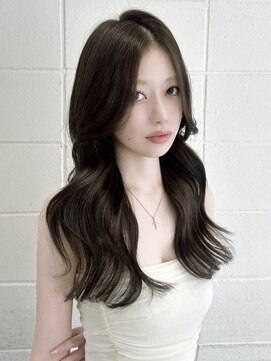 ココ 本八幡(KOKO) M黒髪小顔ヘアオリーブグレー艶髪クラゲヘアーココアベージュ