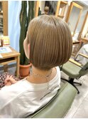 ハイトーンショートボブ
