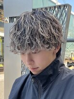 フィフス トウキョウ (fifth TOKYO)&nbsp;波巻きパーママッシュツイストスパイラルパーマシャドウパーマ