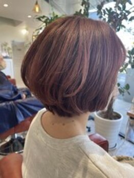 高い技術力×丁寧なカウンセリングで似合うスタイルをご提案！居心地の良い空間で素敵なサロンタイムを♪