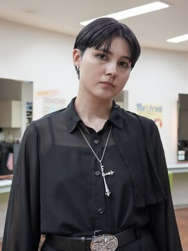 アカネ(Akane) ハンサムショート　刈り上げショート　10代 20代