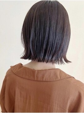 トップヘアー アヴェニュー 刈谷(TOPHAIR Avenue) 定番のぷつっと切りっぱなし外ハネボブ20代/30代/40代