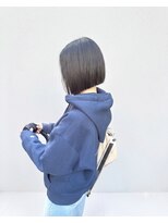鏡と星 高田馬場 切りっぱなしボブ。