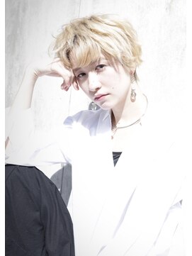 エンクス(enx) ＼金髪マッシュ／ハイトーンカラー×金髪