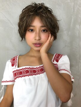 ヘアメイク コムハース 調布(hair make COMHEARES) フェミニンショートヘア