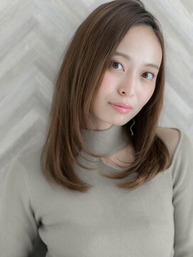 ローマ ギンザ(ROMA Ginza) 【ROMA】オリーブカラー/ひし形シルエット/小顔レイヤーセミディ