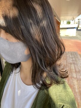 キュオンシア(CUEON. ciea) くびれレイヤー×オリーブグレージュ