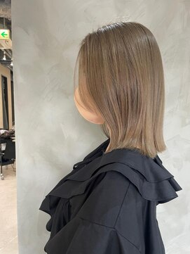 フラッグ ヘアー 天神西通り店(Flag HAIR) ブリーチカラー まろやかベージュ
