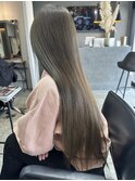 顔まわりレイヤーオリーブグレーベージュレイヤーロング前髪