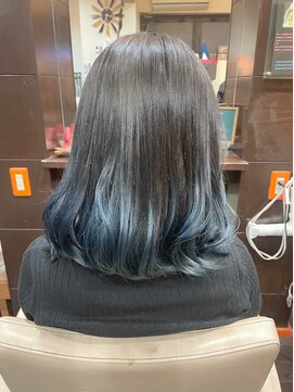 アド ヘア プレイス(adon hair place) サファイヤブルーグラデーション