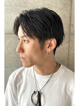 ブルニール 心斎橋(BLEUNIR) ニュアンスパーマ センターパート 韓国ヘア ビジネスヘア