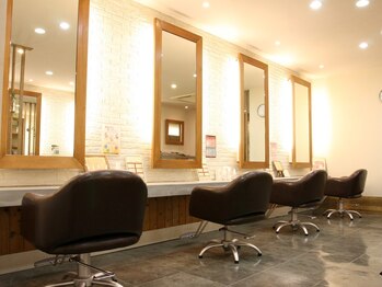 ファーブ(faab)の写真/寄り添った提案が魅力です。大型店では味わえない、ゆったりとした空間で、特別なサロンタイムを。