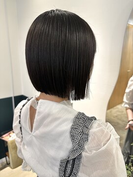 ヘアーブレイス(hair brace) ぱつっとボブ