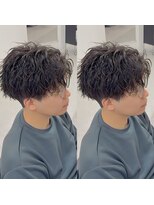 ブライト(BRIGHT)&nbsp;センターパートツイストスパイラルパーマ