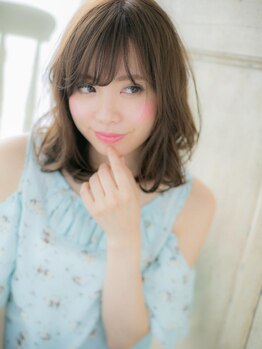 ブルー(BLUE)の写真/あなたの骨格や顔型に合わせたカットで小顔に見せるスタイルに！あなただけの似合わせスタイルを提案☆