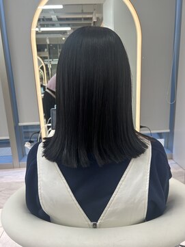 ロンドルピナス 小倉(Lond Lupinus) ミディアムレイヤーカット/似合わせカット/大人ガーリー/20代