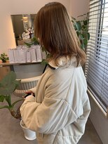 コンネ(CONNE.)&nbsp;レイヤーカット×育てる明るめベージュカラー