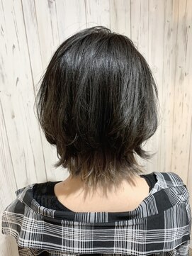 ヘブンリー(heavenly) 10代20代★暗髪でも透明感♪アッシュカラー×毛先カール