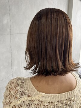 ティティ(TiTi) 大人に優しいベージュカラー[TiTi_福田りの]