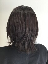 アリー(Ari-) 暗め艶出しカラー