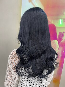 ティント 梅田(Tint) 【Fumina】ディープネイビーブルー《大阪梅田駅》