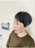 ショートボブ